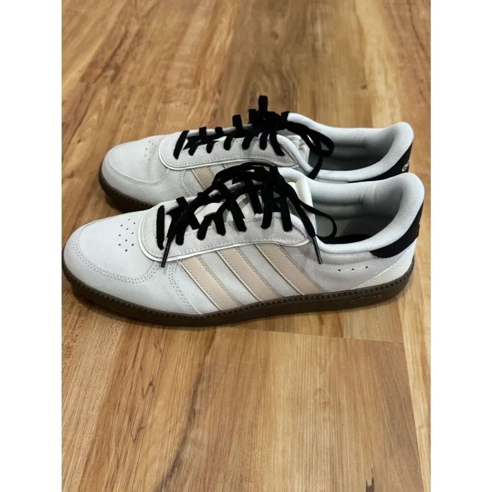 NEW Adidas Breaknet Sleek Shoes in Colorway White Women’s 9.5